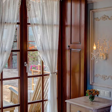 Kapari - Special Category Hotel Alaçatı