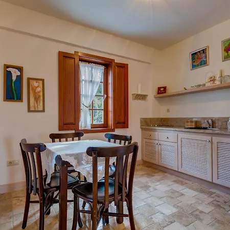 Kapari - Special Category ホテル