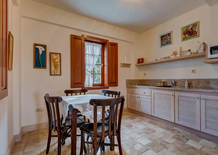 Kapari - Special Category Hotel