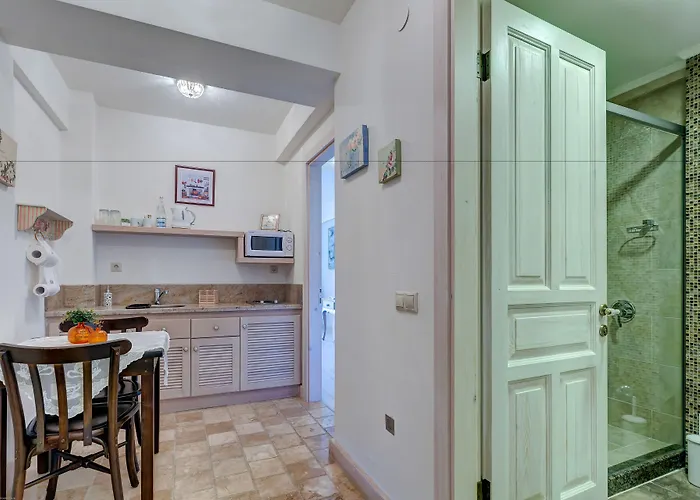 Kapari - Special Category Otel