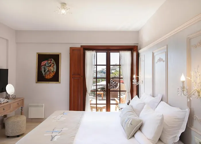 Kapari - Special Category Otel Alaçatı